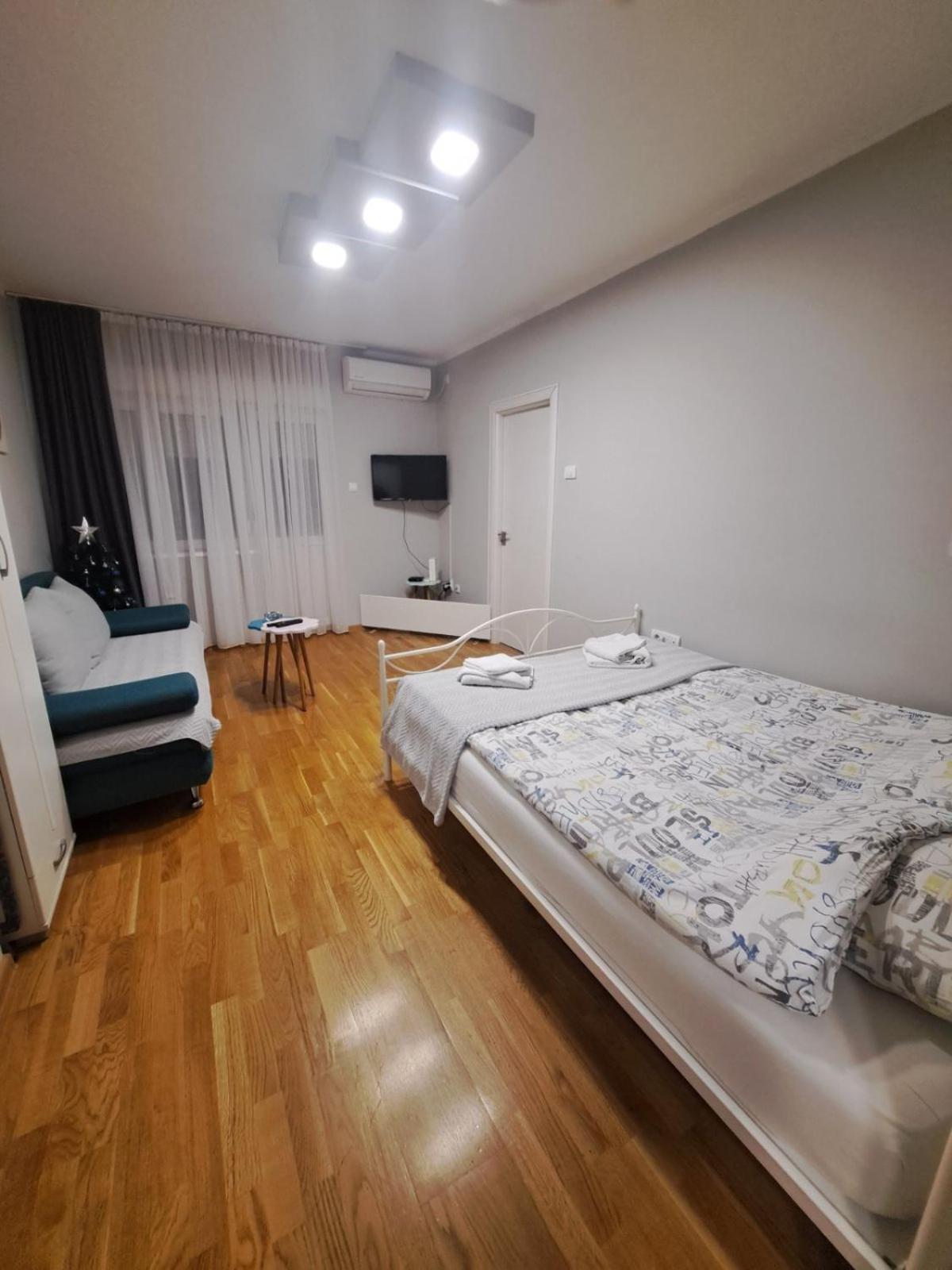 Apartment Marija เบลเกรด ภายนอก รูปภาพ